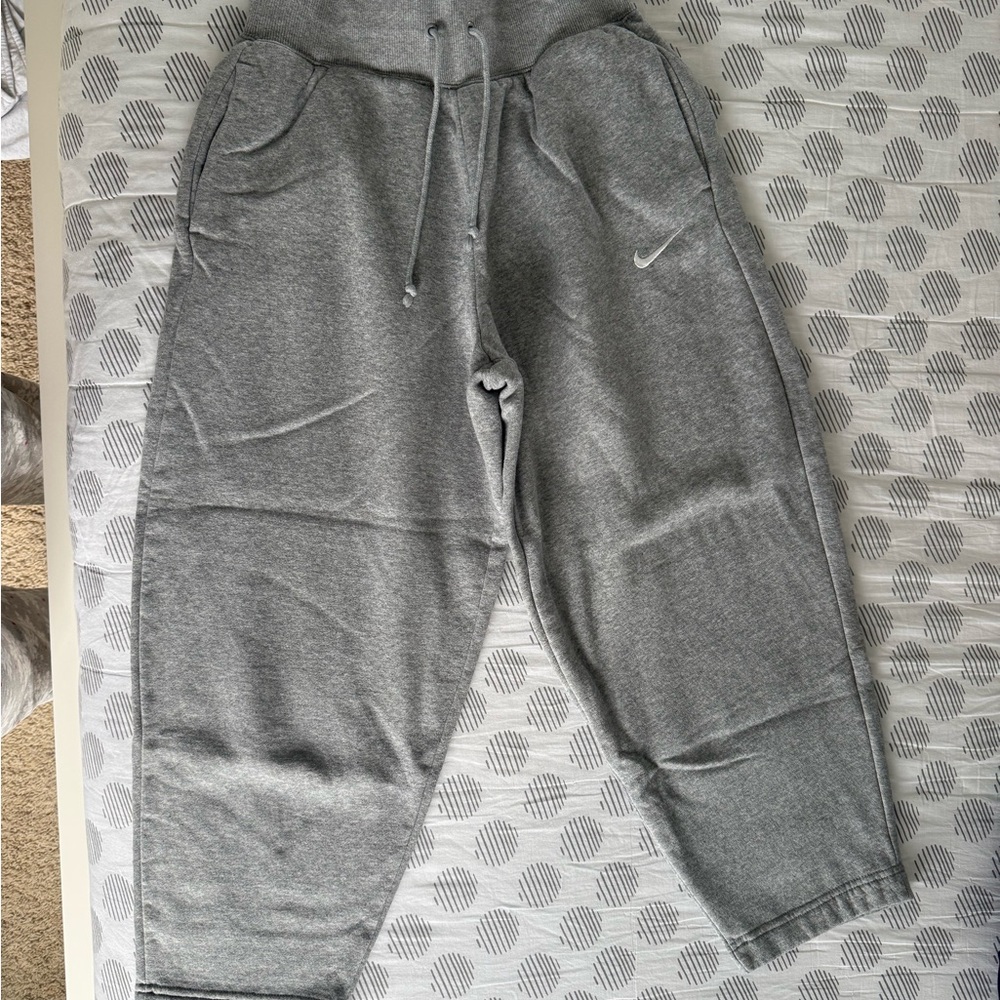 Gray Women’s Nike Sweatpants